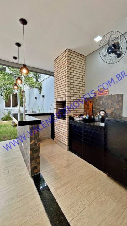 Casa em Parque Universitário